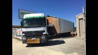 Prefab Modular Home Crane Delivery - St Kilda Ecoliv Extension Project