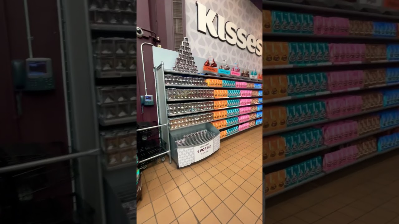 Wall of Hershey’s Kisses 💋Hershey’s Chocolate World Pennsylvania 