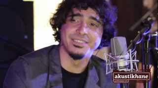 Video thumbnail of "Manga - Beni Benimle Bırak / #akustikhane  #sesiniac"