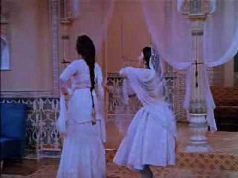 Mere Mehboob(1963)-Mere Mehboob Mein Kya Nahin Kya Nahin(Lata Mangeshkar, Asha Bhonsle)