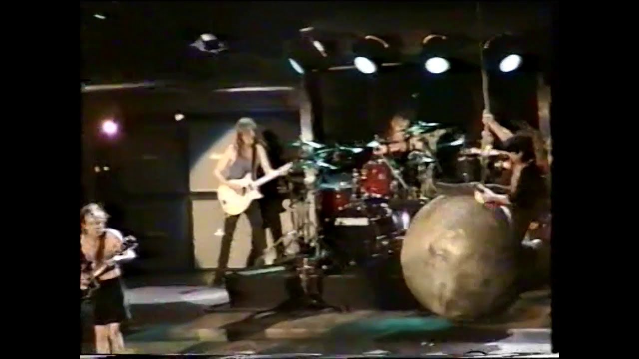 AC/DC LIVE - MADRID, SPAIN [VIDEO CONCERT] JULY 10TH 1996 (1 DVD) STAGE ...