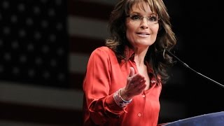 Visibly Disoriented Sarah Palin Gives Unhinged Speech at Trump Rally