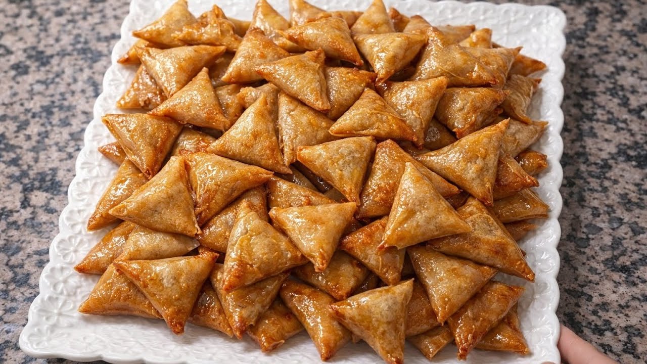 🌜رمضان مبارك سعيد للجميع المسلمين 🌛 نتمنى لكم صياما مقبولا وافطارا شهيا ✨🏮