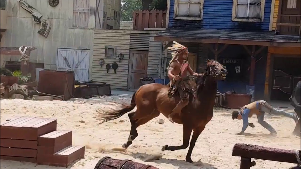 THE WILD WEST SHOW ZOO MELAKA *Full Version*A FAMOSA SAFARI (raw&uncut)//AULIA ZAHARRIMAN