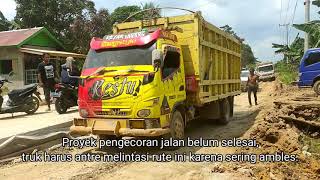 Kondisi Jalan Menuju Muara Bengkal