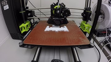 Time lapse 3D print of Altgeld Hall from UAV / Pix4D / CloudCompare