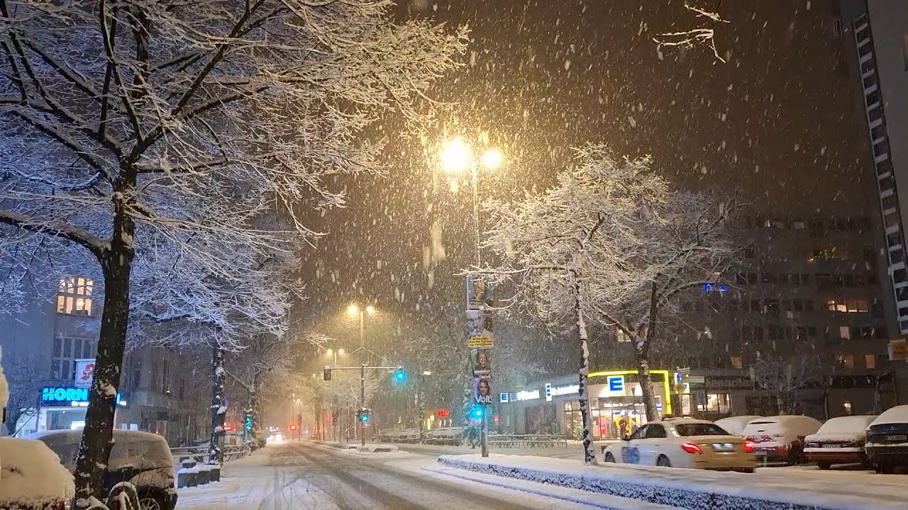 Driving in the snow at night, relaxing music