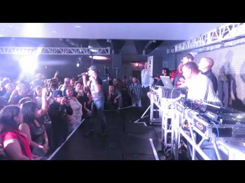 Vico C ...En la celebracion de los 30 a~os de Baron Lopez