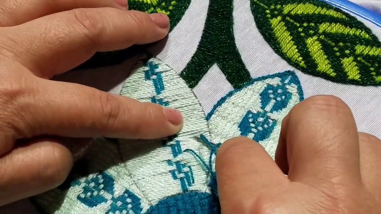 Bordar flores grandes /flor verde