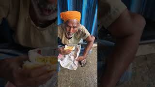 Be a good samaritan for other person's pain 🙏 💯humanity 🙏 😢