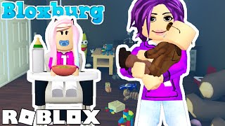 Being a Parent and Taking Care of Babies in Bloxburg! (Roleplay)