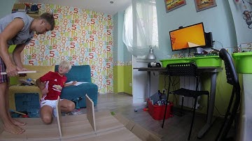 The furniture assembly in the time lapse with the GoPro Hero Session and KALLAX from IKEA