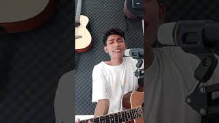 Download Lagu kabar aroma tanah cover aliyaraya MP3
