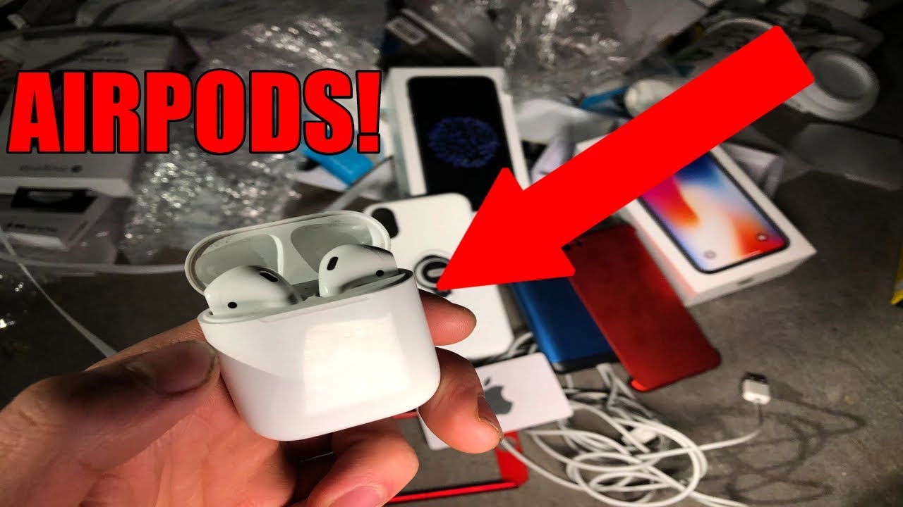FOUND AIRPODS APPLE STORE DUMPSTER DIVING!! Free Airpods from the Apple Store!