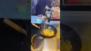 Enjoying delicious food - 纵览美食直播 2025\/10\/21 23:27:47