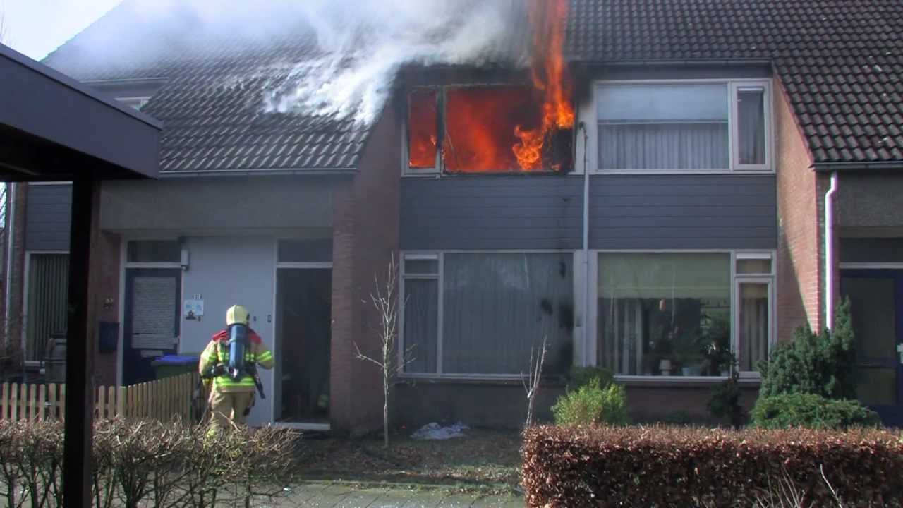 04 02 2013 - Woningbrand Wildforster Ede - YouTube 04 02 2013 - Woningbrand Wildforster Ede - YouTube