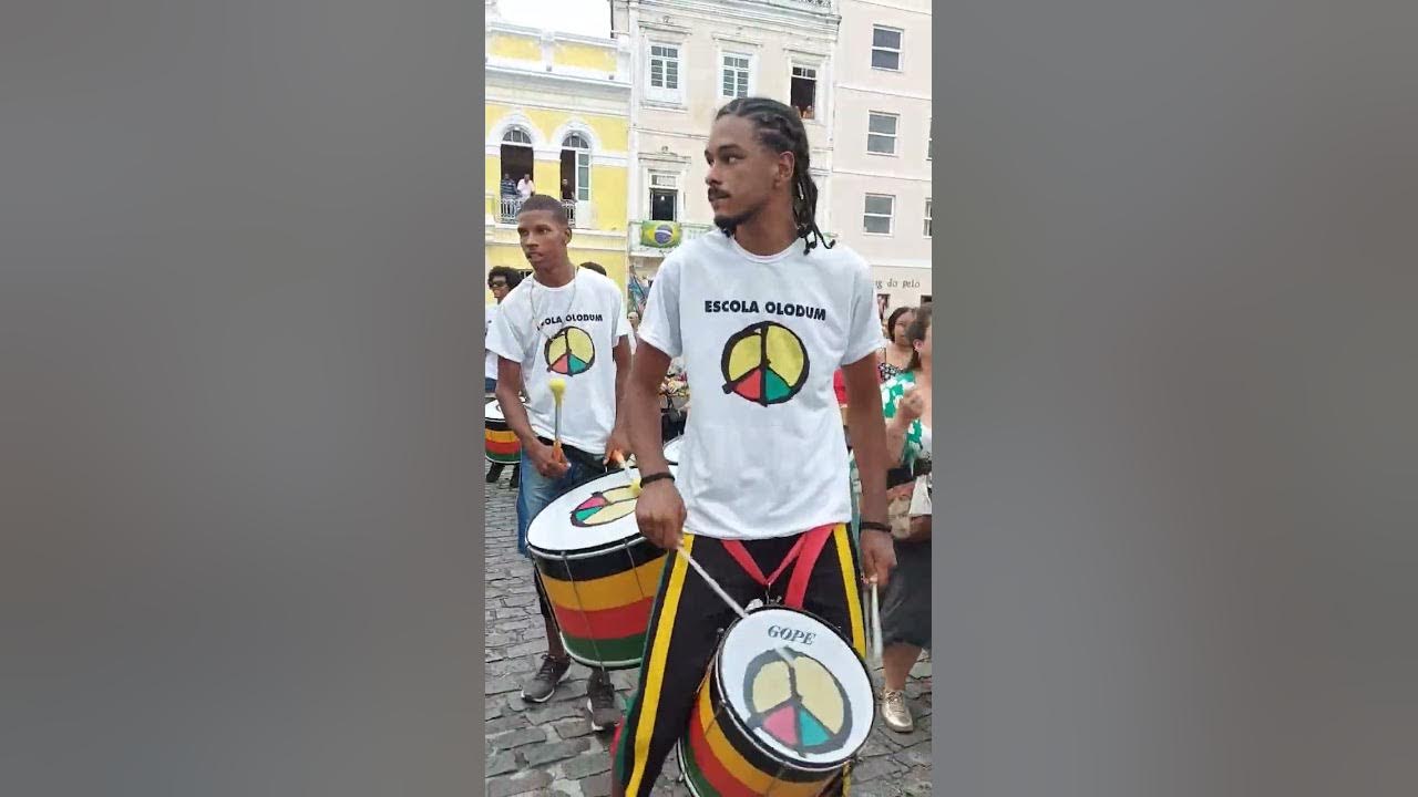 Olodum faz ensaio para o Carnaval no Pelorinho em Salvador