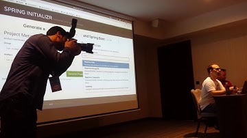 Devoxx Morocco 2017 --Josh Long & Matt Raible : Building Cloud Native Progressive Web Apps