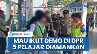 Police Detain 5 Vocational Students from Sukabumi at Bogor Station for Skipping School to Join Ja...