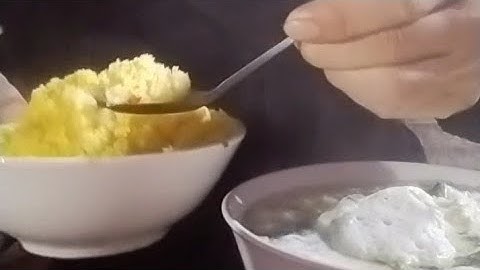 Thưởng thức món ăn đặc sản tây bắc mèn mén và óc đậu ở chợ phiên Tây Bắc