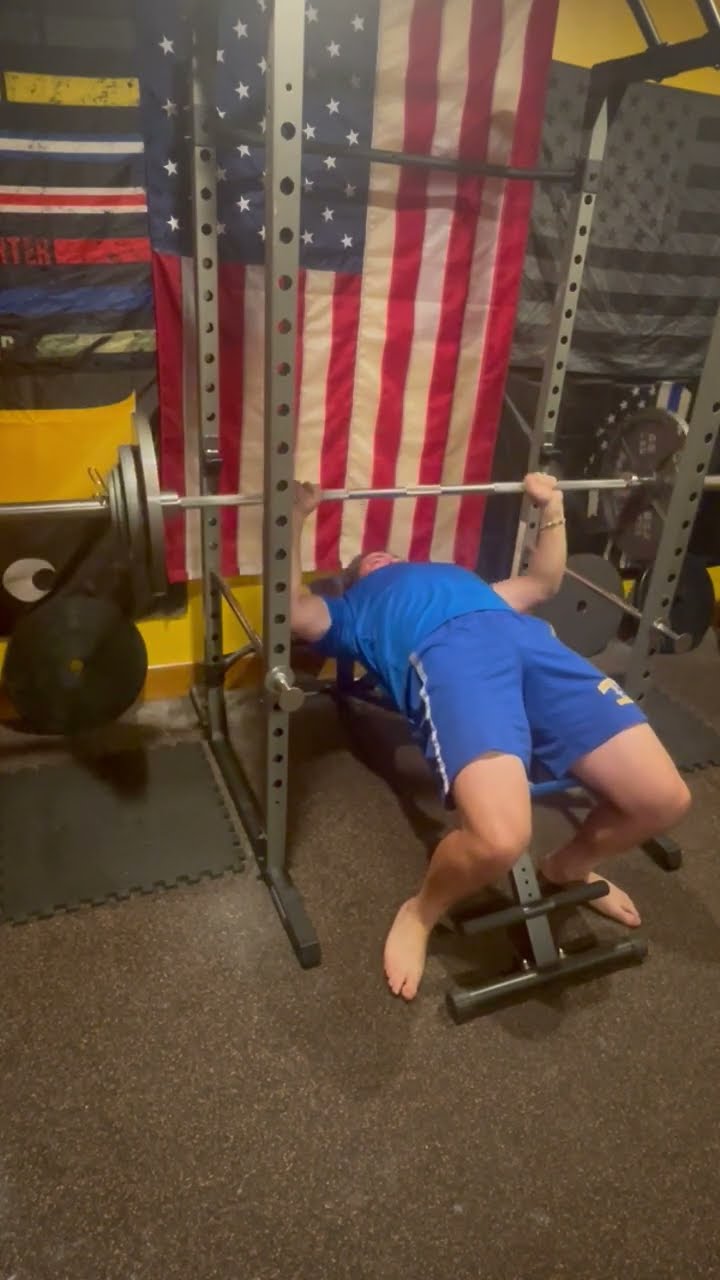 16 Year Old Bench Pressing YouTube 16 Year Old Bench Pressing YouTube