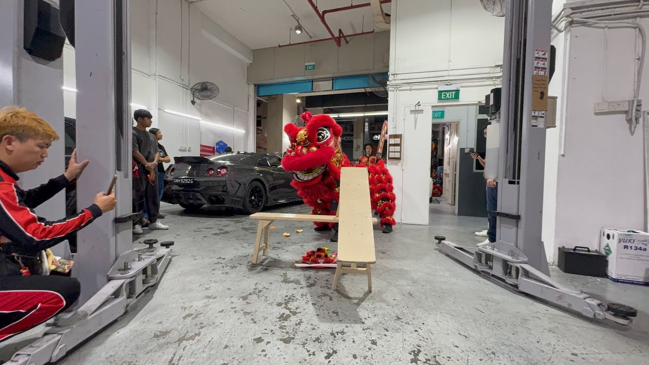 新加坡雲封體育會 Hoon Hong Lion Dance Cai Qing Performance at MTM Performance ...