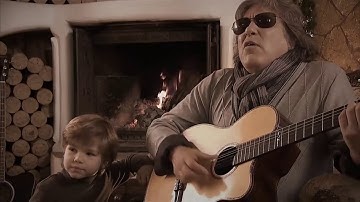 Jose Feliciano Feliz Navidad Official Video 2016 from LA. Clip GmbH