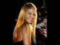 Fergie- Glamorous (lyrics)