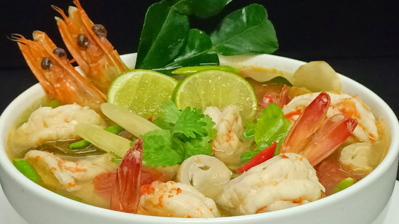 ต้มยำกุ้งน้ำใส หอมสมุนไพรเครื่องต้มยำ หวานมันเด้งกุ้งสด และความแซ่บจี๊ด ...