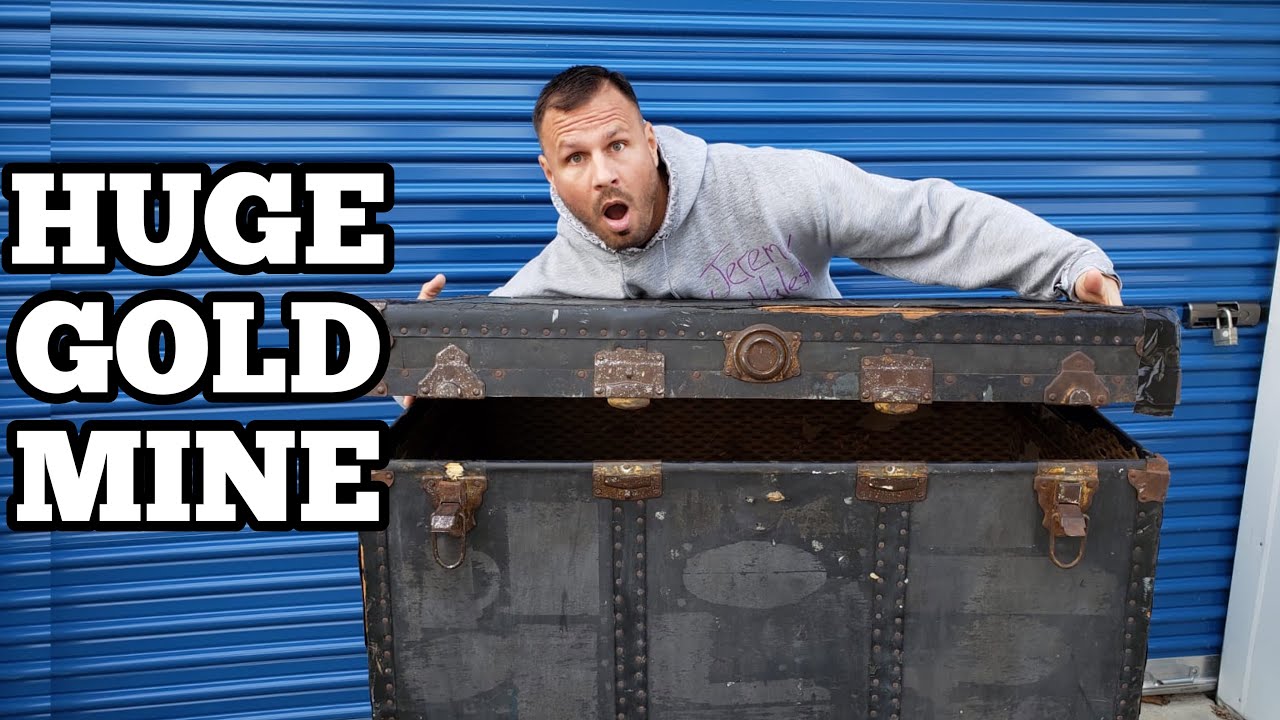 MONEY IN OLD TRUNK I Bought Abandoned Storage Unit Locker Opening ...