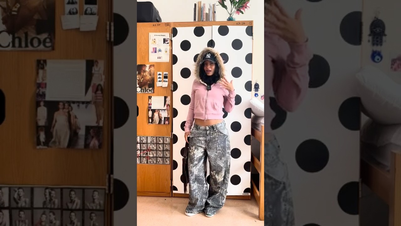 Always need a cute fit for class 🩷 @ivycatrett styles the perfect on-campus fall fit.