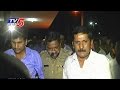 TDP, YSRCP activists clash with hunting sickles in Anantapur dist