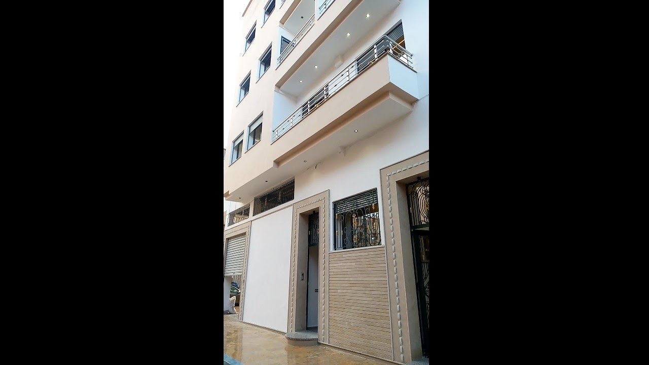 عمارة فخمة للبيع ببرشيد فيها 9 شقق و3مݣازات 3واجهات 💥 0606603297💥💯💯