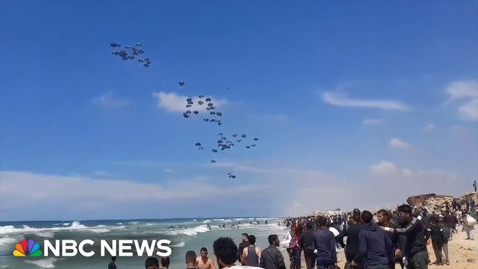 People Enter The Water And Die Gazans Collect Aid Packages From The Sea