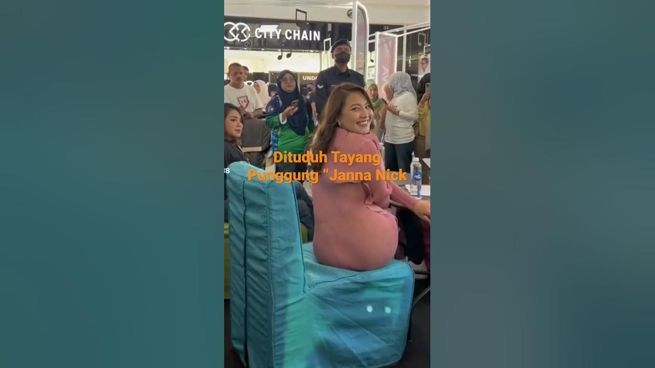 Janna Nick Dituduh Tayang Punggung Janna Nick Dituduh Tayang Punggung