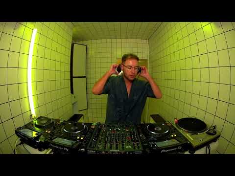 Theo Kottis | HÖR - Jul 17 / 2023