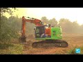 France, Spain race to contain 'monster' fires ahead of new heatwave • FRANCE 24 English