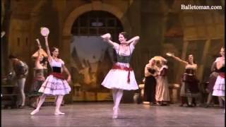 Esmeralda entrance's - Maria Alexandrova (Bolshoi ballet 2011)