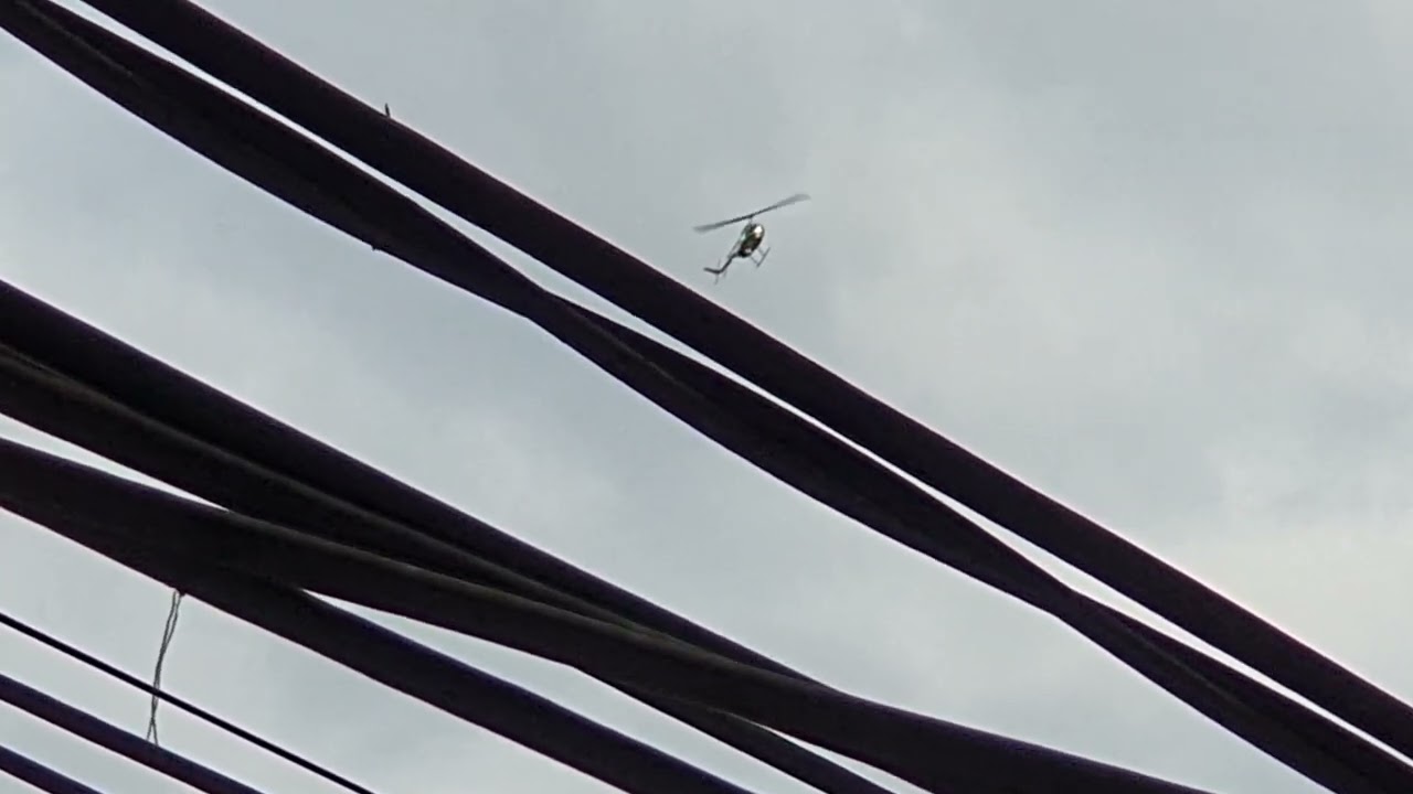 ACIDENTE DE CARRO NO GRAJAU HELICÓPTERO DA BAND VEIO FILMAR