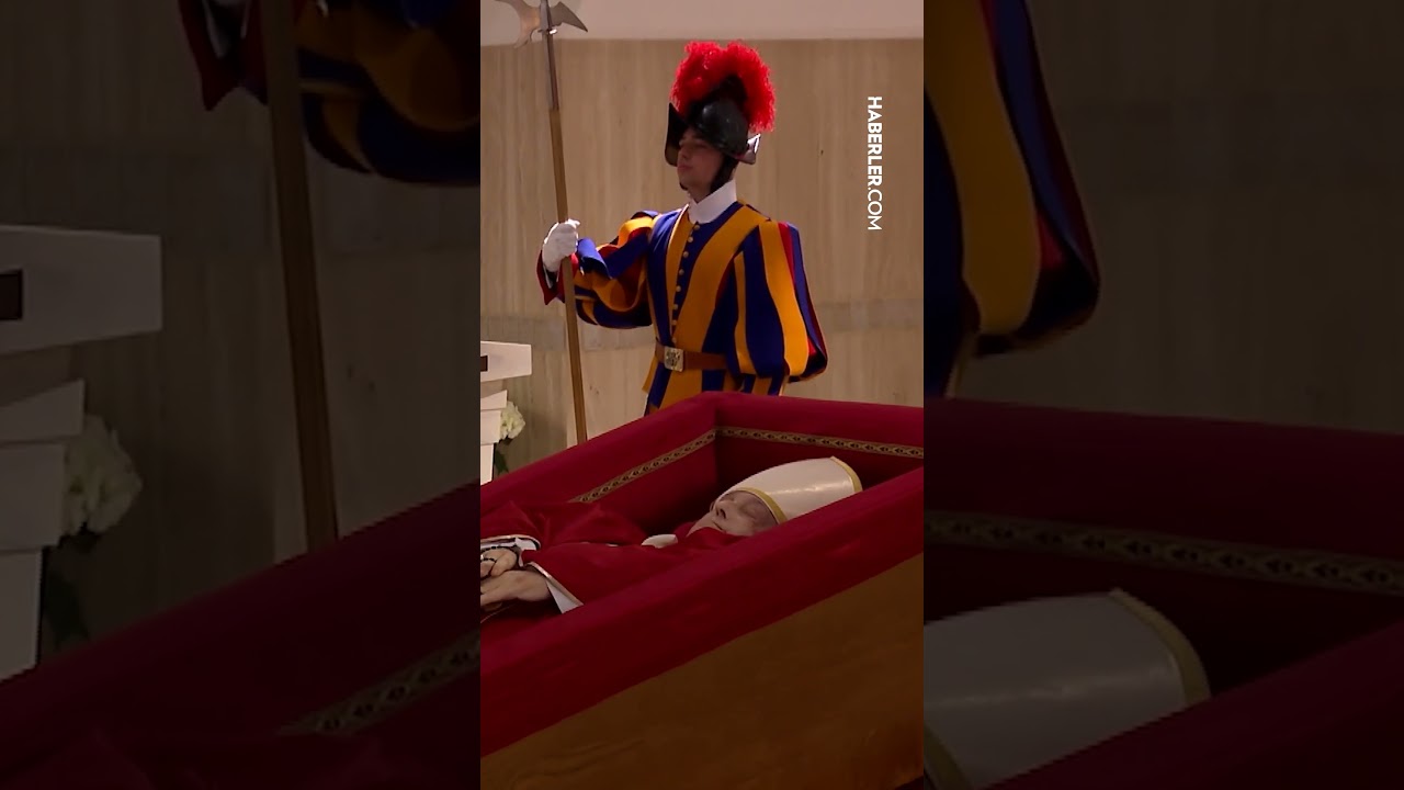 Papa Francis'in Naaşının Görüntüleri Ortaya Çıktı