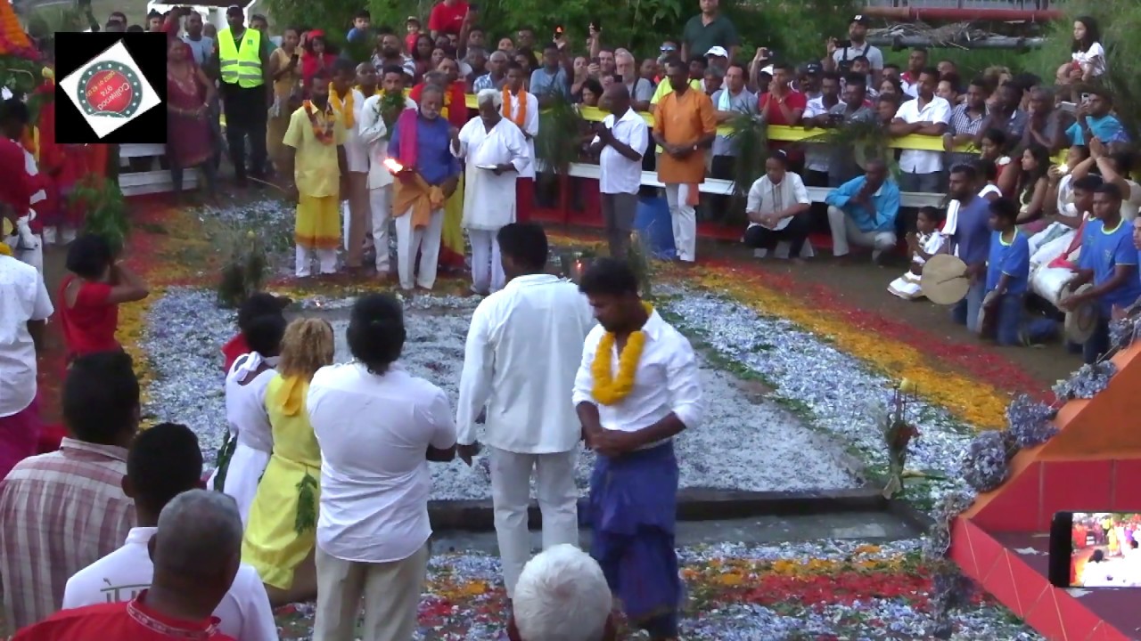 Marche sur le feu, Pont Malher Ste Suzanne 2019