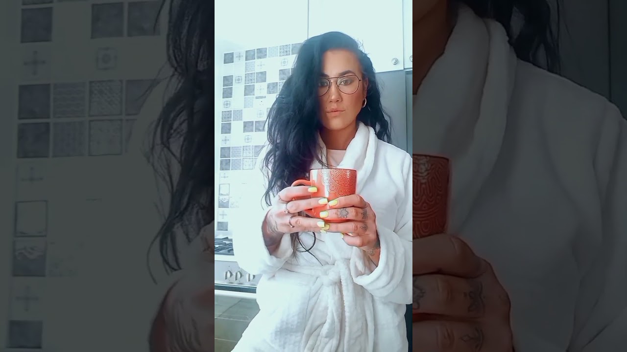 @ilana_vans starts her morning with REVIVE Daily Electrolytes ?