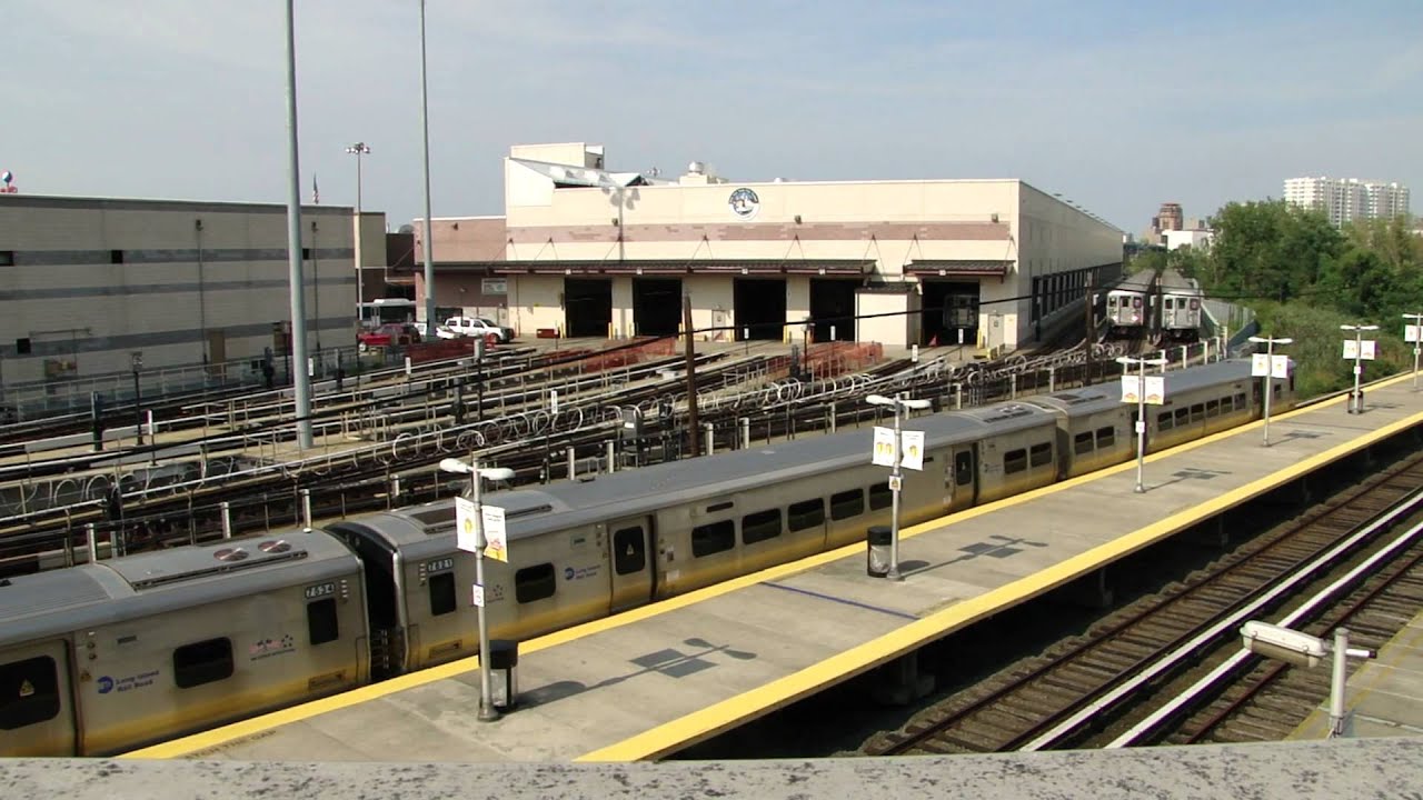 LIRR service to Mets-Willets Point goes 24/7 on Monday - Newsday