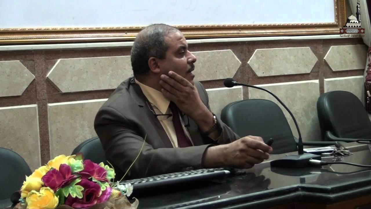 جانب من الدورة التدريبية للوعاظ بكلية اللغة العربية ومحاضرة بعنوان «أسباب الأخطاء اللغوية الشائعة»