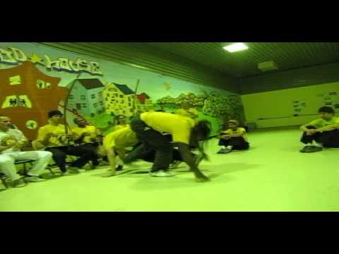 FICA Madison, WI Capoeira Angola: Cobra Mansa vs J...