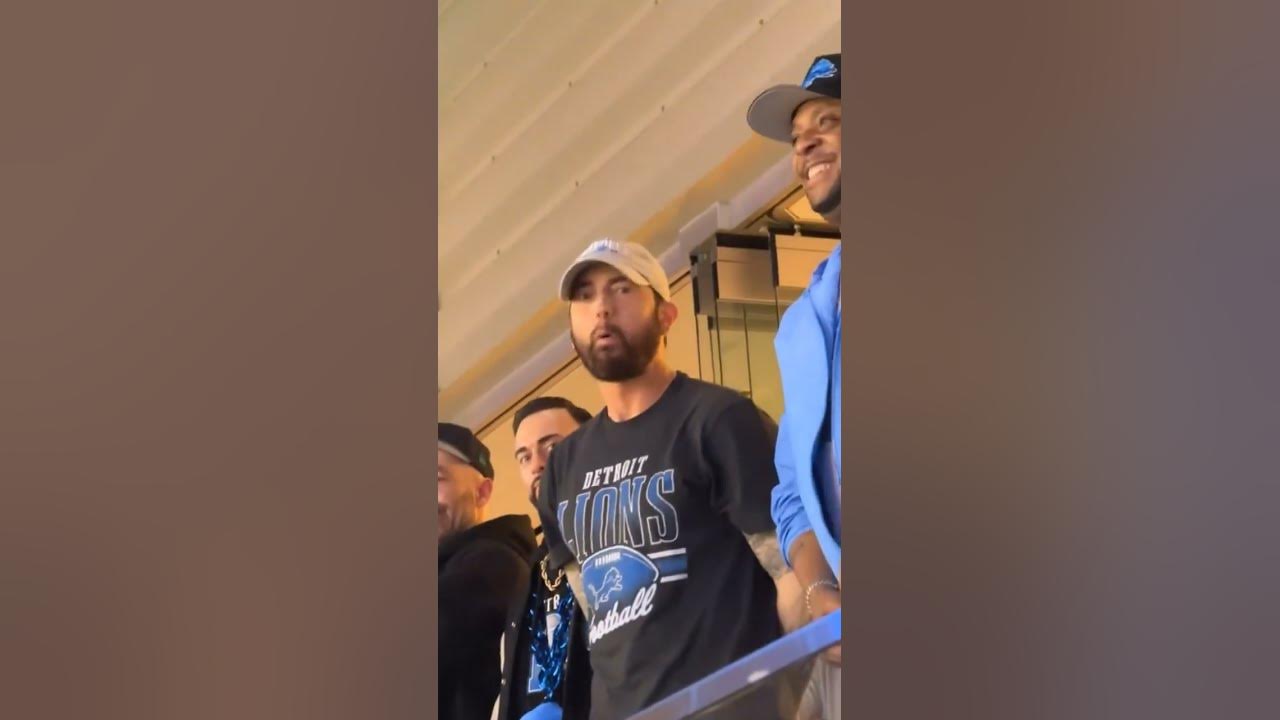 Eminem Gets Heckled by a Fan During Detroit Lions Game 😄 #shorts #eminem