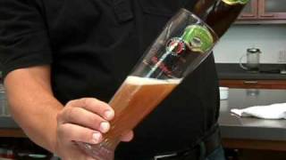 Fancy Hefeweizen Pouring - CHOW Tip