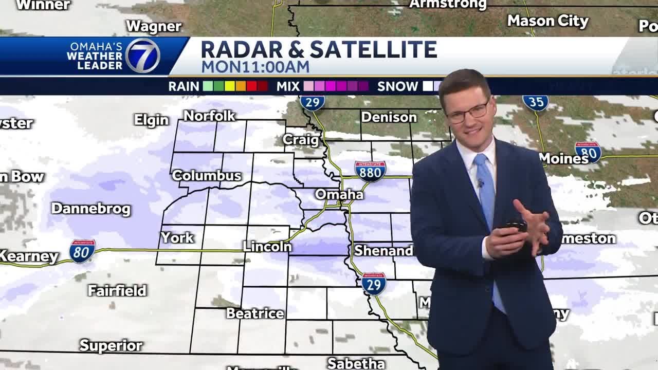 Low visibility with snow and brutal cold for Omaha - YouTube