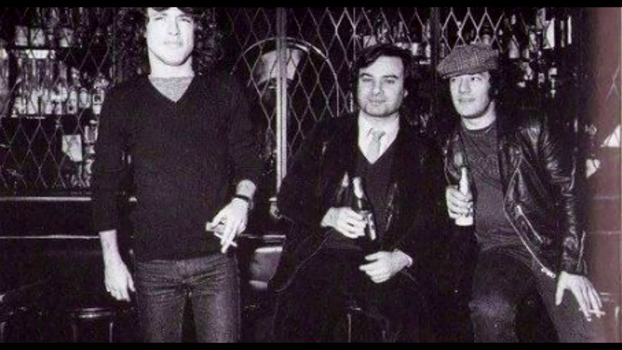 Bad Boy Boogie (Español/Inglés) - AC/DC - YouTube