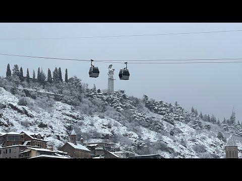 Тбилиси. С Бараташвили в Метехис убани. Прогулка по заснеженному городу.